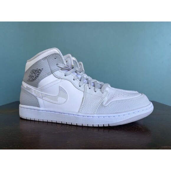 Nike Air Jordan 1 Mid Grey Camo Swoosh Men's Sz 10.5 DC9035-100 GREAT CONDITION - Picture 1 of 12